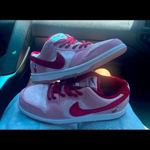 Strange love 2020 Low dunks , No box , Worn once